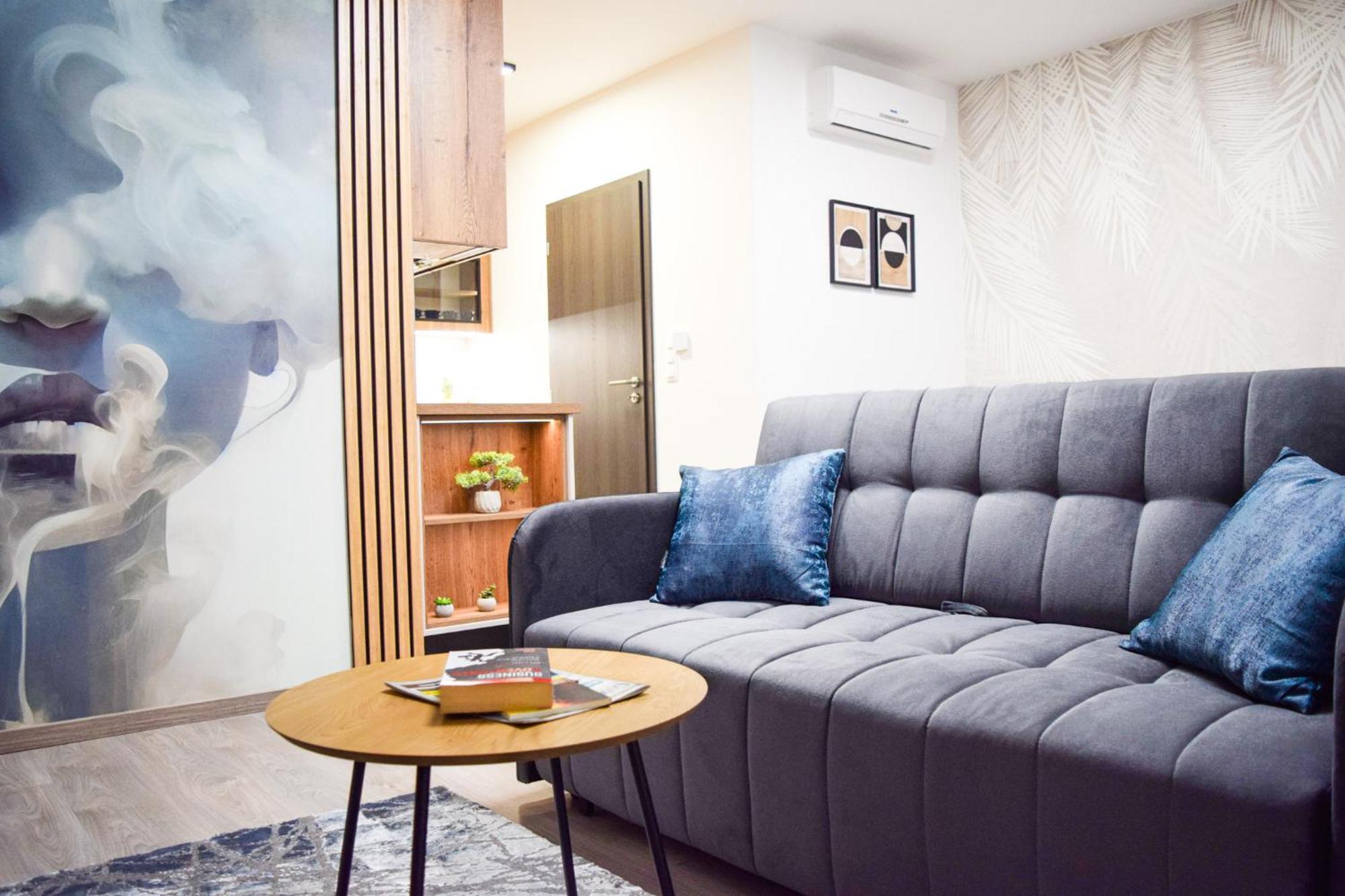 Dora Apartment *